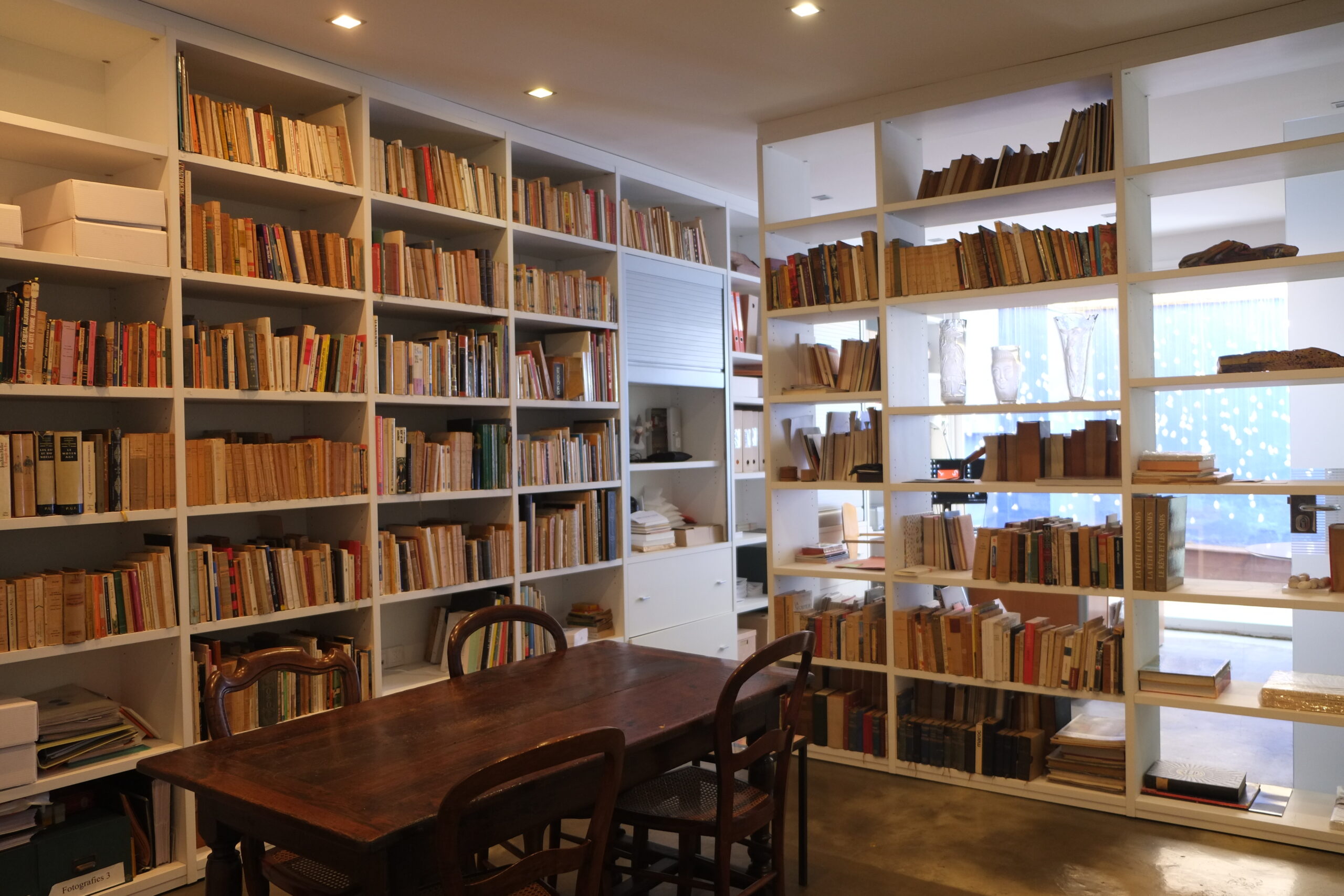 Visita comentada "Obra, biblioteca i arxiu. Una investigació sobre la dimensió creadora de Felícia Fuster"